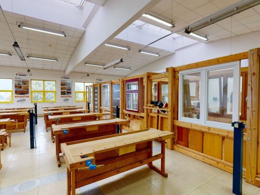 LDF MENDELU – Pavilon dřevařské technologie, 1.patro