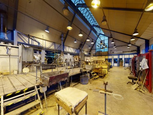 VOŠ Sklářská, Revoluční